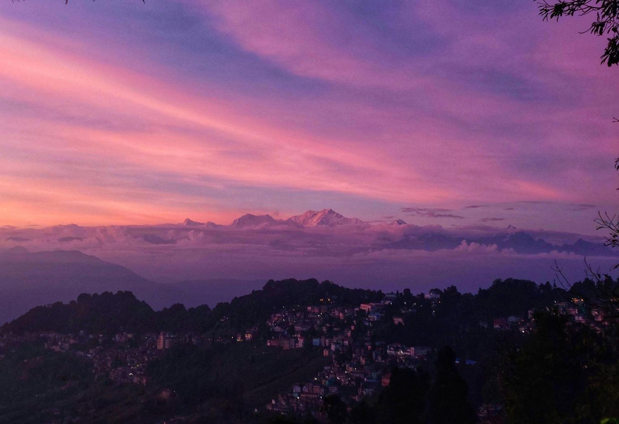 Indivar Homestay Darjeeling  Buitenkant foto