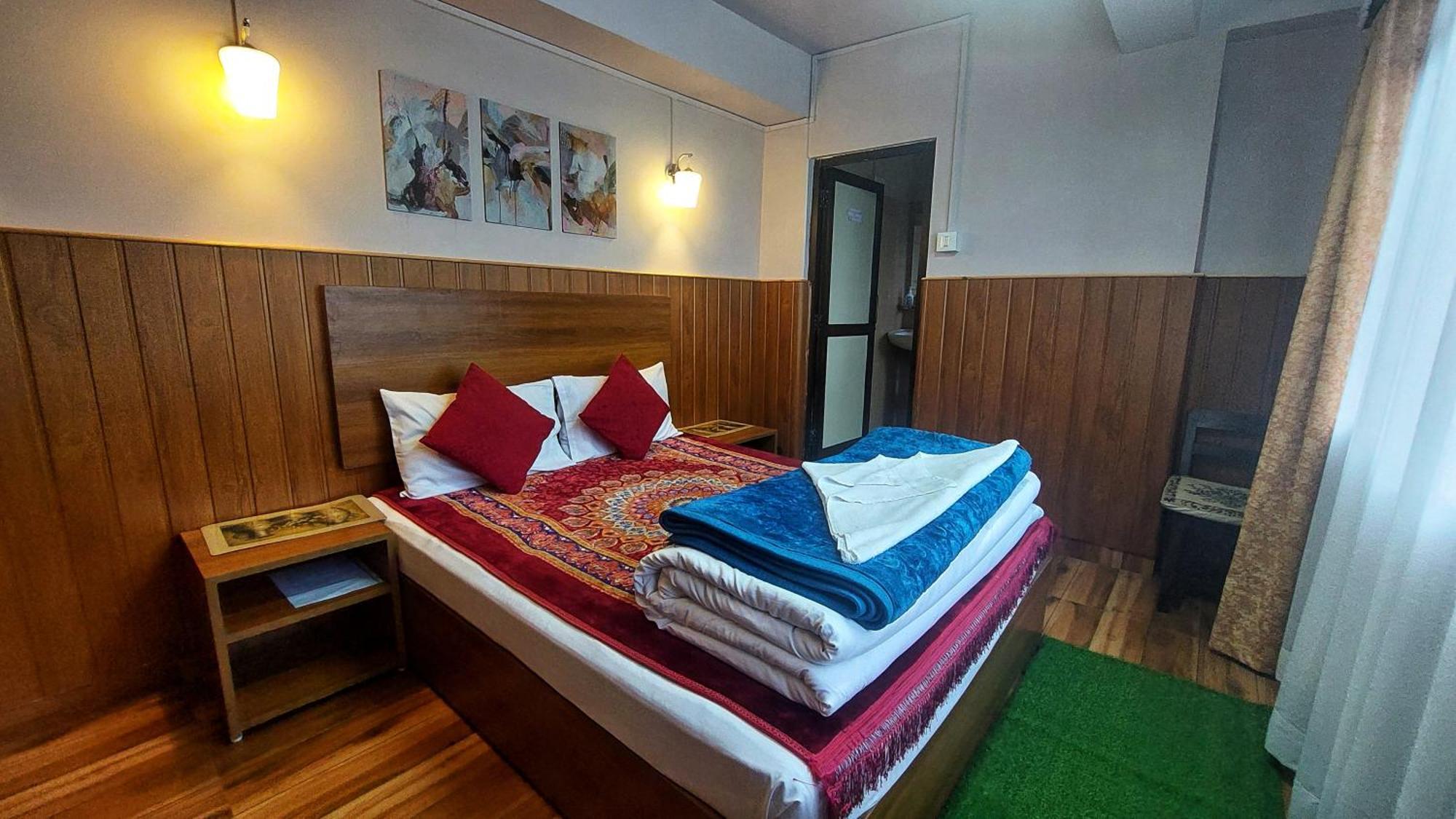 Indivar Homestay Darjeeling  Buitenkant foto