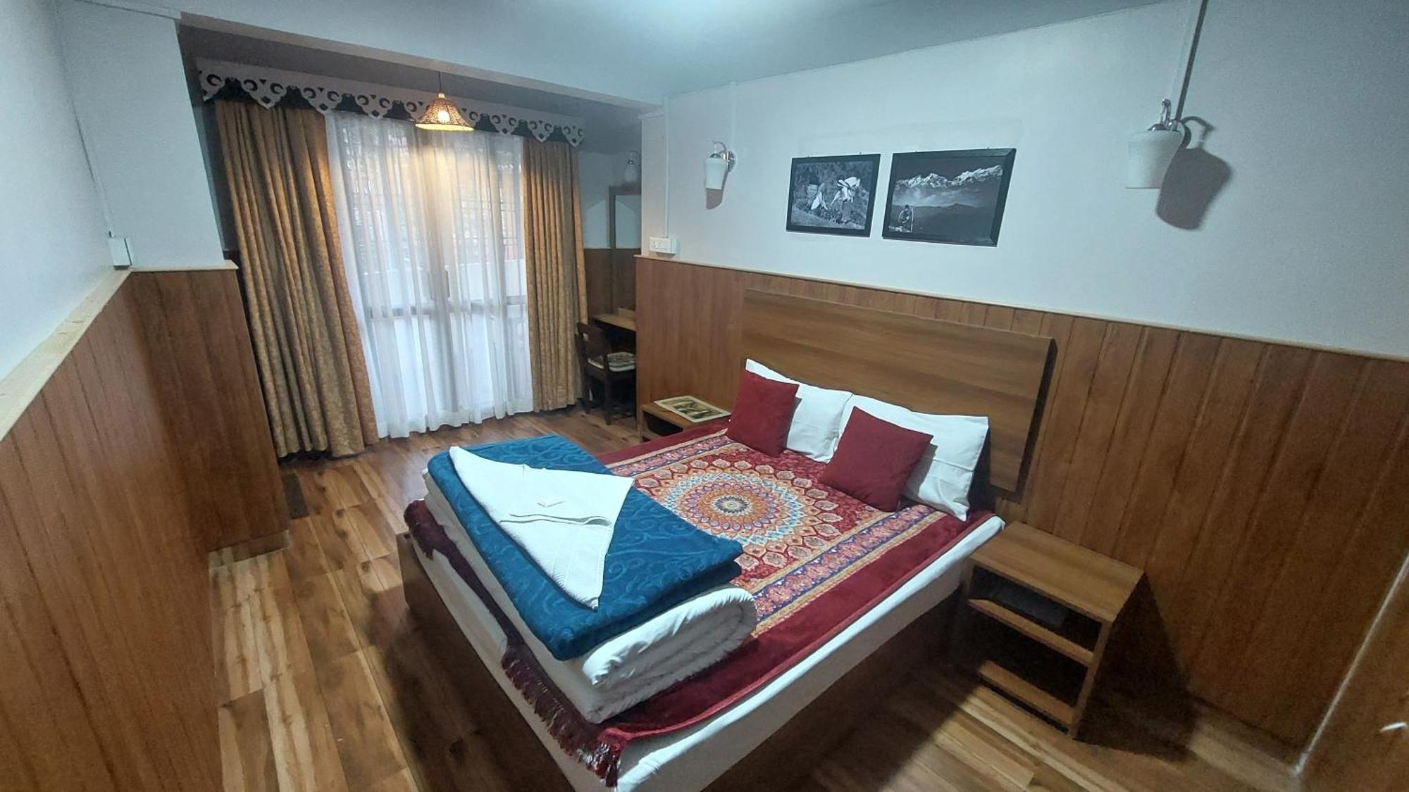 Indivar Homestay Darjeeling  Buitenkant foto