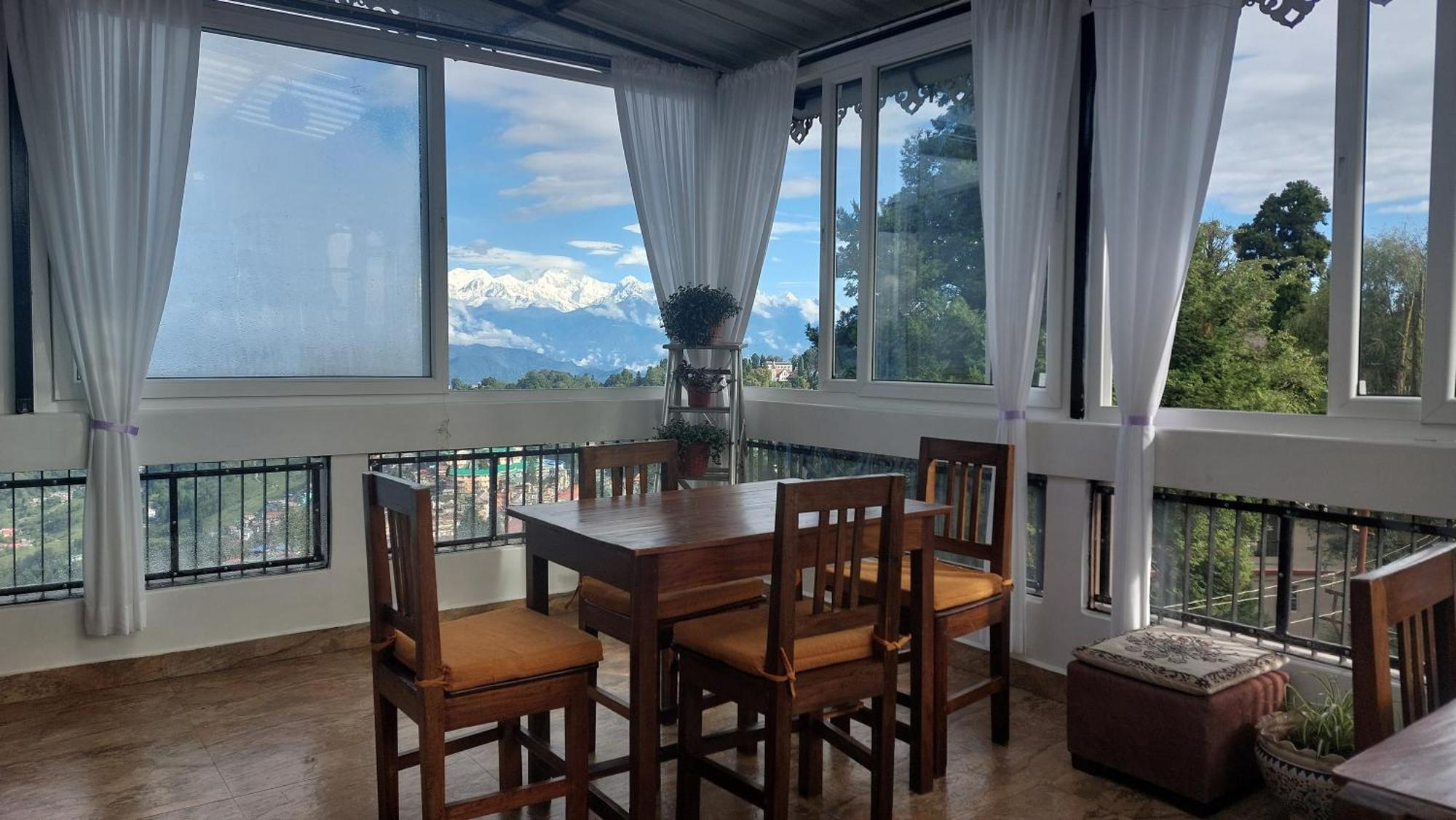 Indivar Homestay Darjeeling  Buitenkant foto